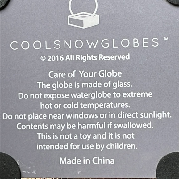 COOLSNOWGLOBES Confetti Globe - Picture 5 of 5